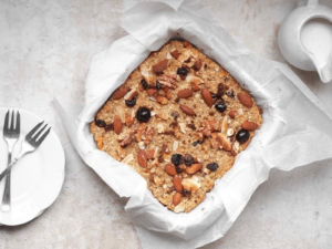 Barre de carrot cake vegan aux flocons d'avoine